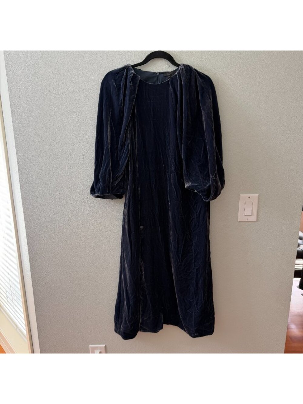 COS Blue Crushed Velvet Puffed Sleeve Midi Dress Womens size 8 Pockets